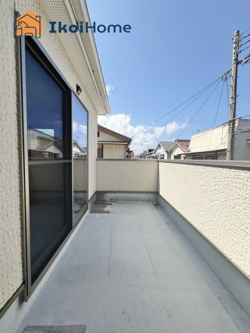 明石市朝霧町1丁目　中古戸建のその他|●年中無休：当日予約可●南東向きバルコニー。屋根は８～万円バルコニー設置できます。