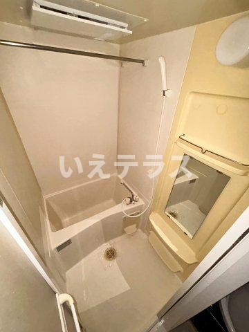 プレサンスみなと元町駅前の浴室
