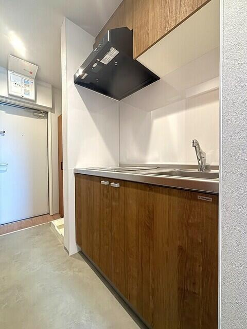 古淵Ｓｌｉｔのキッチン|コンパクトかつ広々とした収納…