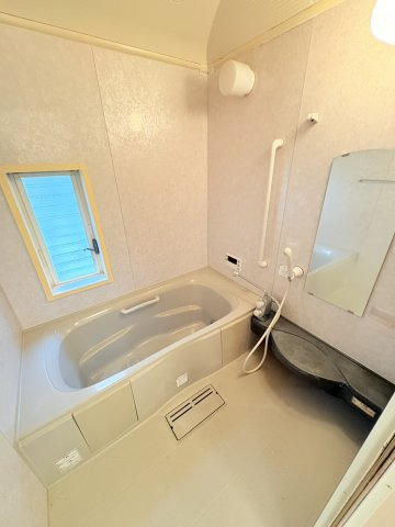 有野中町３丁目一戸建の浴室