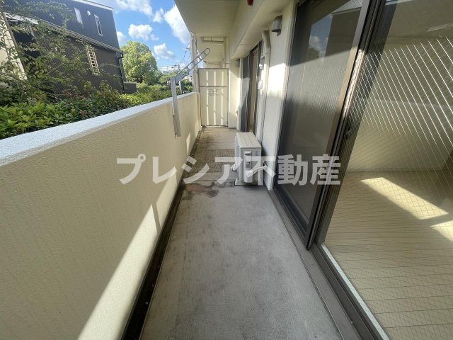シャルム甲子園口のバルコニー