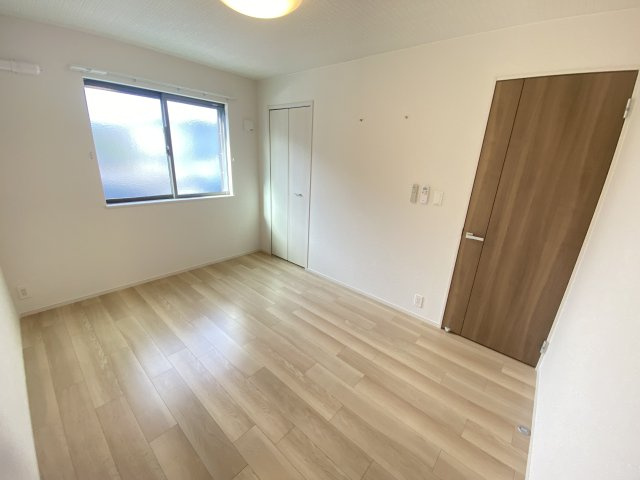 【寝室】 | 同タイプの部屋となります