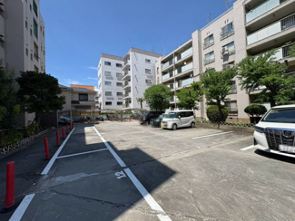 【駐車場】 | 我孫子コーポＢ棟 | 駐車場は月6,600円～です。空き情報は担当スタッフまでお問い合わせください。