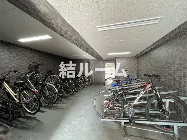 板橋区弥生町の賃貸マンションの駐車場|駐輪場