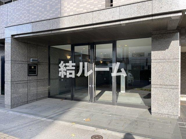 板橋区弥生町の賃貸マンションのエントランス