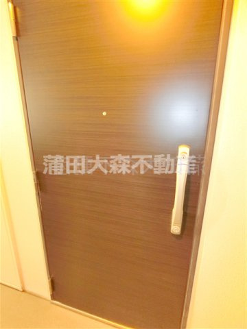 レジディア大森Ⅱの玄関