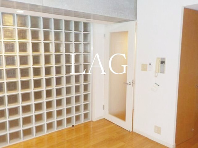 【居間・リビング】 | アリア幕張 | 洋室のお部屋です。