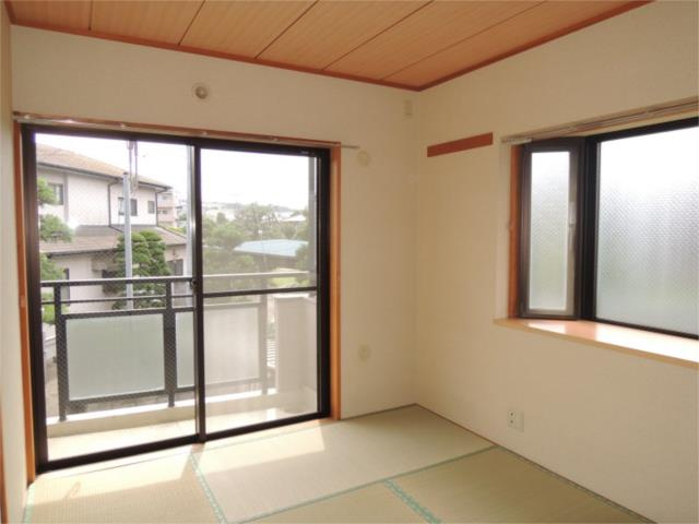 川崎市多摩区菅城下の賃貸マンションの和室