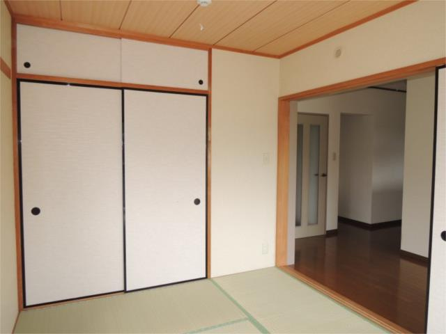 川崎市多摩区菅城下の賃貸マンションの和室