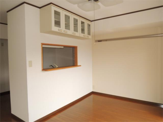 川崎市多摩区菅城下の賃貸マンションの内装