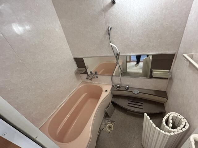 リヨンドール本郷の浴室