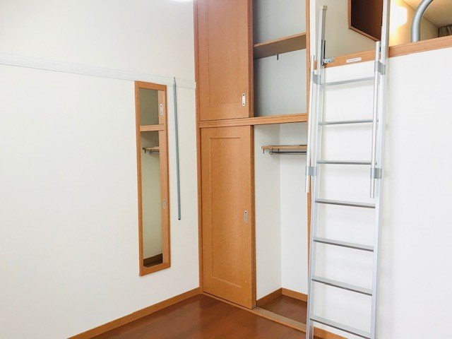 レオパレスササ井の内装