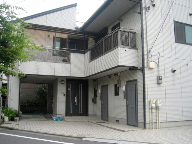 河野邸の外観パース|1Fは賃貸２部屋です