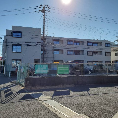サラブレッド本館の外観
