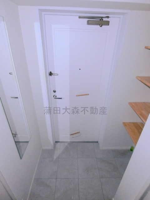 日興パレス羽田PARTⅡの玄関