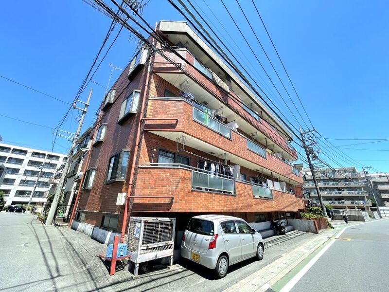 プレステージ宮原の外観