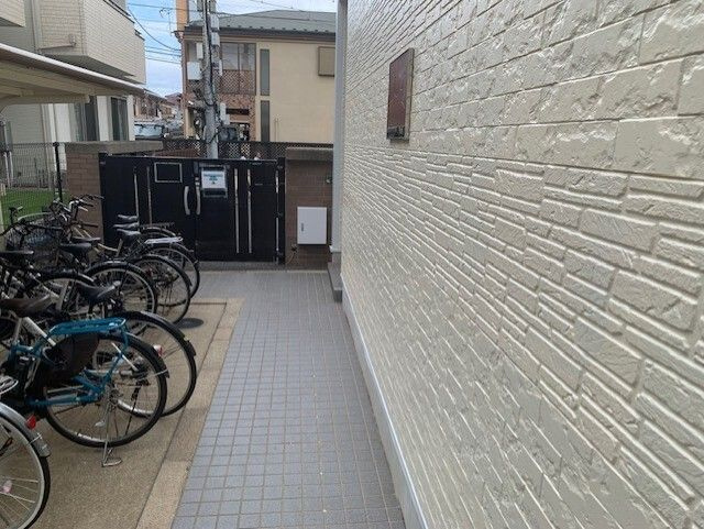 レオパレスマグノーリアのエントランス