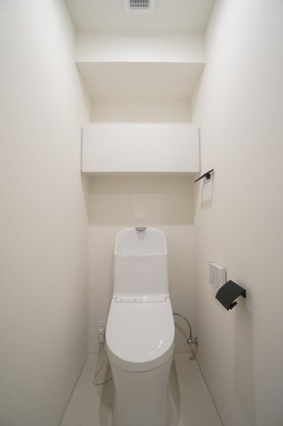 プライムメゾン亀戸のトイレ|トイレ上部収納がございます☆
