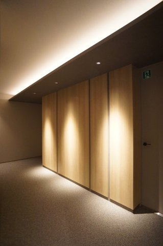 プライムメゾン亀戸の内装|廊下は高級感のあるホテルライク仕様