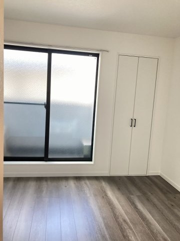 藤沢市片瀬３丁目のアパートの居間・リビング
