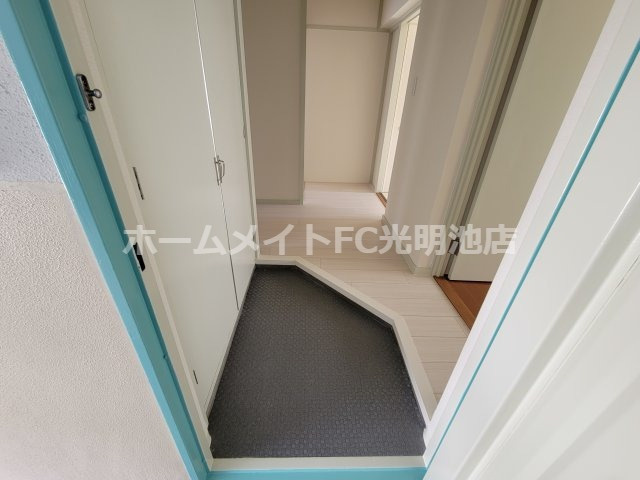 UR泉北桃山台１丁19号棟の玄関