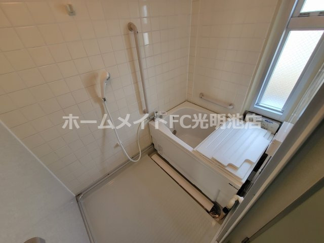 UR泉北桃山台１丁19号棟の浴室