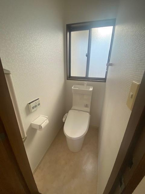 藤沢市鵠沼石上２丁目の一戸建てのトイレ