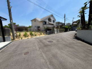 【前面道路含む現地写真】 | 【周辺施設もご紹介可能】お住まいになった際のイメージをお持ちいただくため、周辺施設へのご案内も致します♪お気軽にお申し付けください！