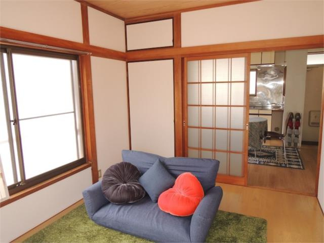 川崎市多摩区菅４丁目のアパートの和室