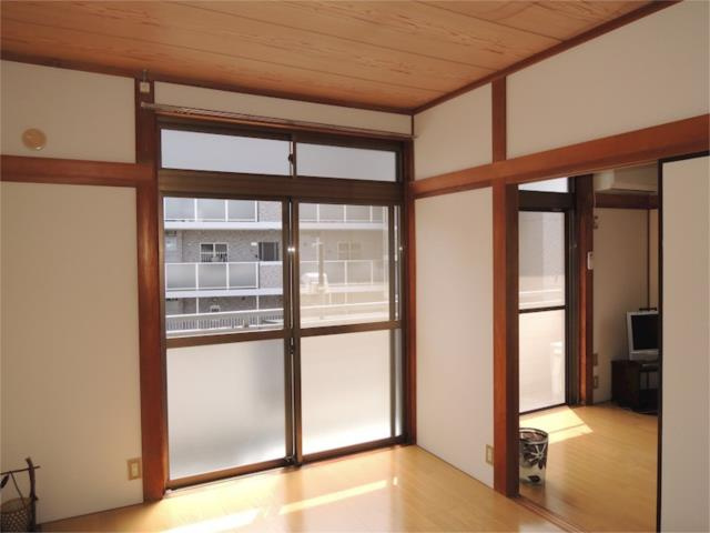 川崎市多摩区菅４丁目のアパートの和室