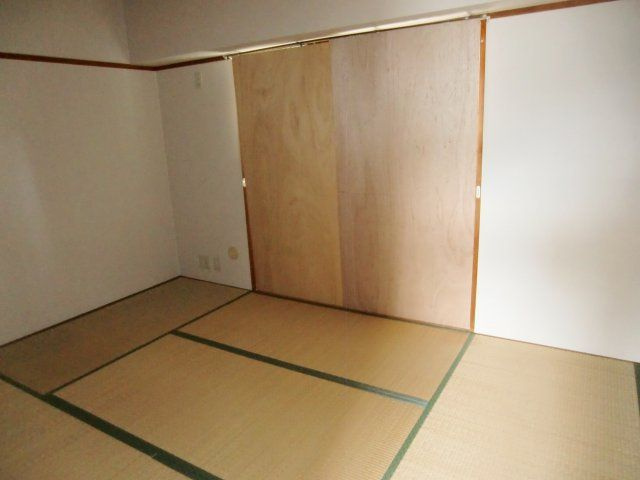 ライフイン光菊の和室