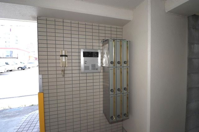 エスポワール大川筋のエントランス|毎日通るエントランスはこのようになっています
