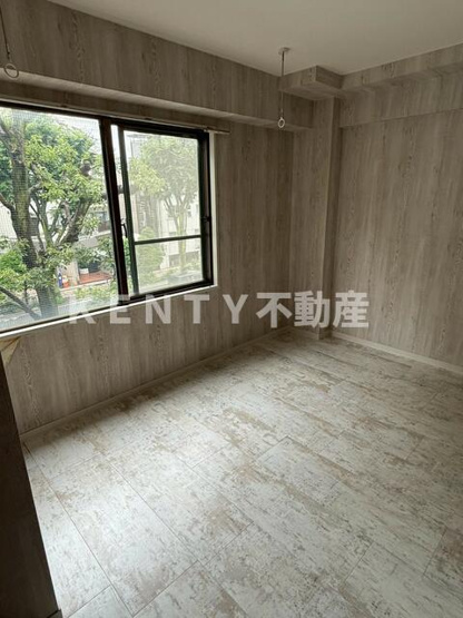 【寝室】 | 広瀬ビル | 落ち着いて過ごせるお部屋なので、寝室にいかがでしょうか