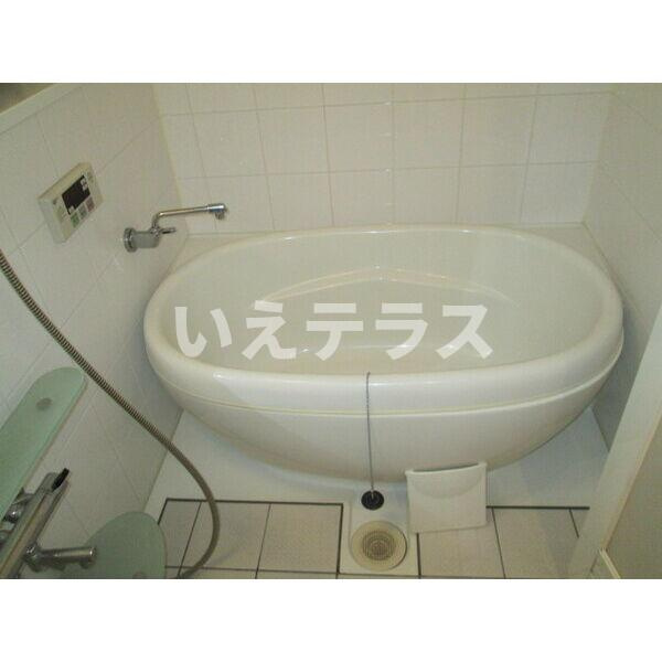 レジディア神戸元町の浴室