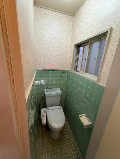 東上小阪　中古戸建のトイレ
