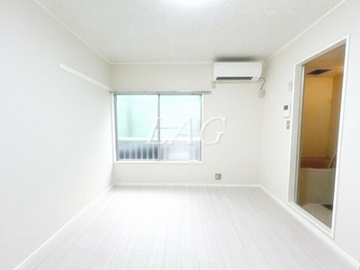 【居間・リビング】 | メゾンクレセール | 洋室のお部屋です。