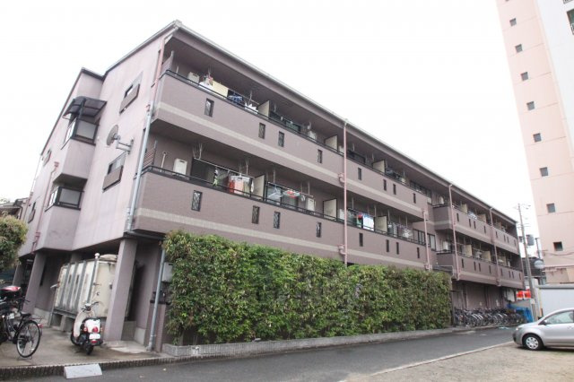 ヤノロイヤルガーデン ( 近畿大学 一人暮らし )の外観