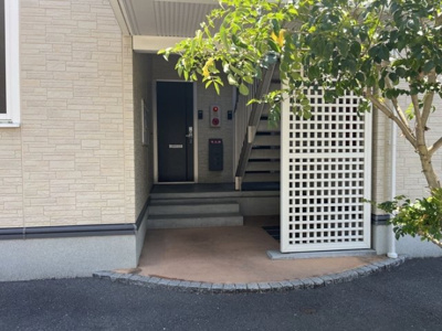 【エントランス】 | コンフォール辻町