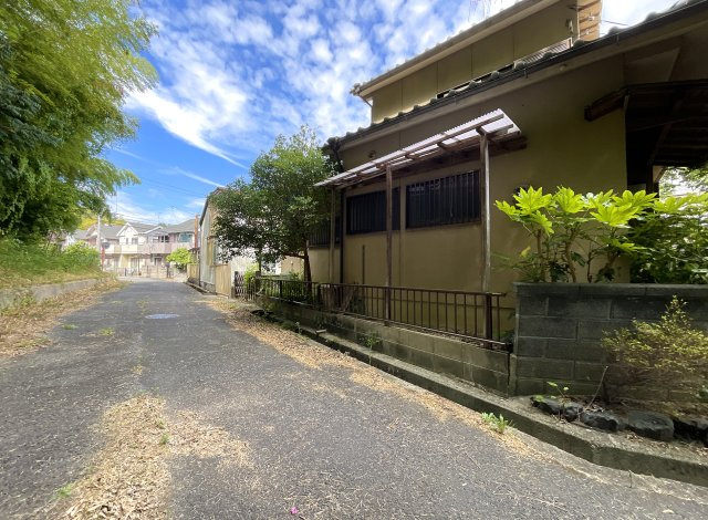 【前面道路含む現地写真】 | 京田辺市薪長尾谷　注文住宅　建築条件なし　土地