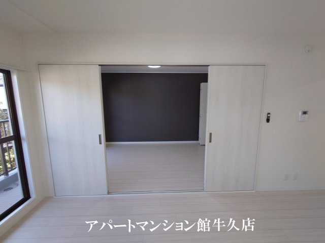 リブレス牛久の玄関