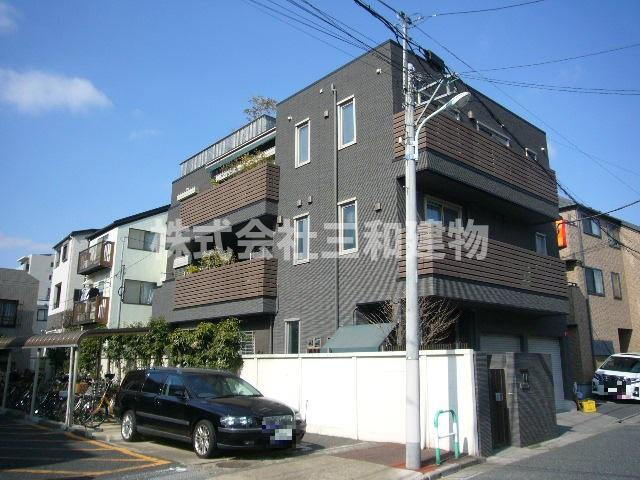 Ｓａｙｕｓａの外観|建物外観写真です！重厚でカッコ良い建物に見えませんか？