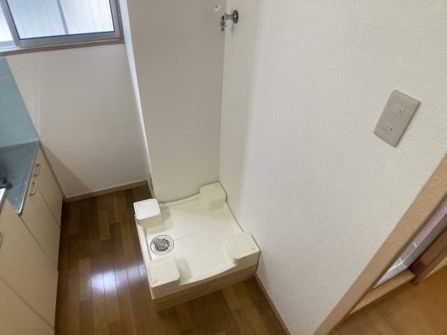 ネオライフ鈴蘭台のその他|室内洗濯機置き場