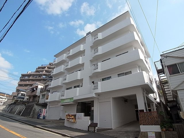 ネオライフ鈴蘭台の外観|ペットOKの駅近マンションが募集中