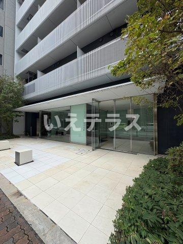 レジディア神戸元町のエントランス