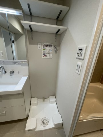 芦屋シティハイツのランドリースペース