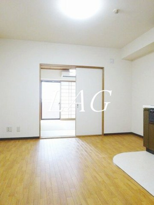 【居間・リビング】 | ライオンズプラザ大宮 | 洋室のお部屋です。