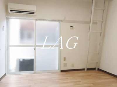 【居間・リビング】 | セドルハイム | 洋室のお部屋です。