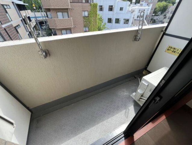 パレステュディオ代々木Ⅱのバルコニー