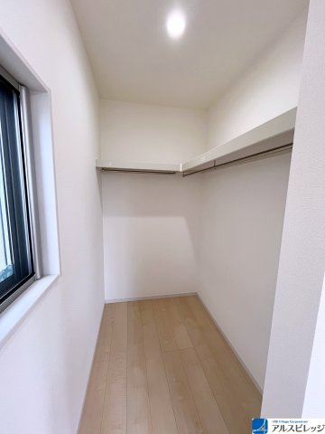 中古／入間郡三芳町藤久保の収納|たっぷりの収納力を備えたウォークインクロゼット