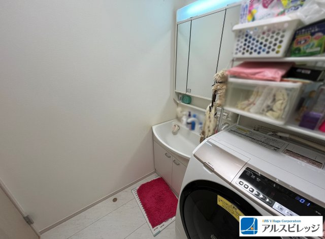 中古／入間郡三芳町藤久保の独立洗面台|三面鏡付洗面化粧台